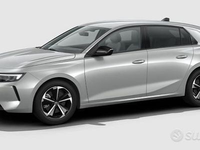 Nuova Opel Astra Elegance 130 CV (95 kW) 2025 Blu Berlina