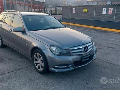 Usata Mercedes C200 136 CV (100 kW) 2011 Grigio Berlina