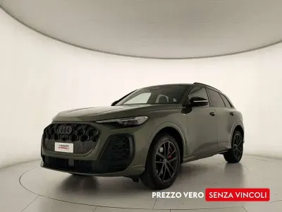 Nuova Audi Q5 S-Line 204 CV (150 kW) 2026 Verde SUV