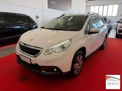 Usata Peugeot 2008 Allure 82 CV (60 kW) 2014 Bianco SUV