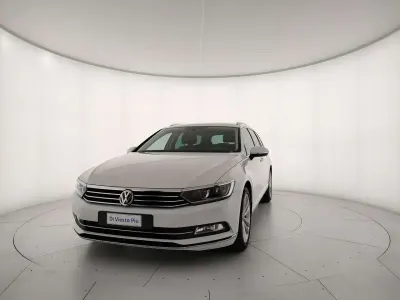 Usata VW Passat Executive 150 CV (110 kW) 2015 Bianco Berlina