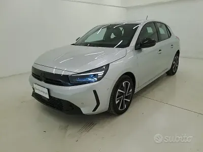 Usata Opel Corsa 101 CV (74 kW) 2025 Grigio Utilitaria