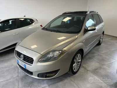 Usata Fiat Croma Emotion 120 CV (88 kW) 2010 Giallo Station wagon