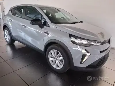 Nuova Renault Captur Evolution 122 CV (89 kW) 2026 Grigio SUV