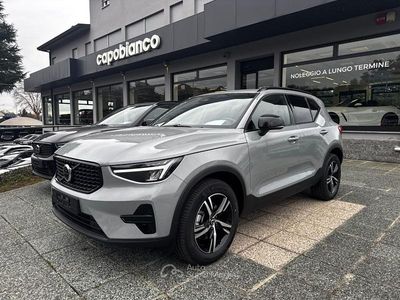 Nuova Volvo XC40 Plus 163 CV (119 kW) 2025 Grigio SUV