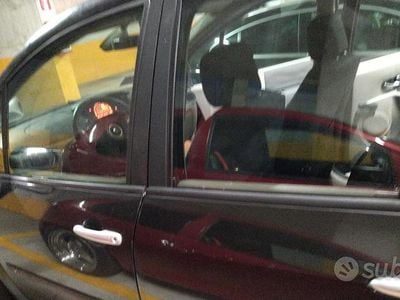 Usata Renault Modus 85 CV (62 kW) 2005 Marrone Monovolume