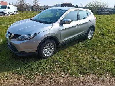 Usata Nissan Qashqai 116 CV (85 kW) 2014 Grigio SUV