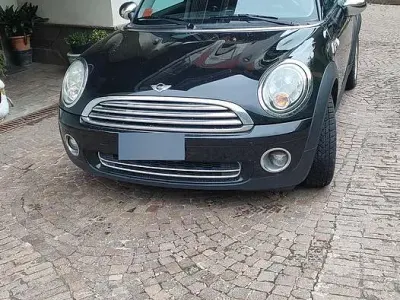 Usata Mini ONE 95 CV (69 kW) 2009 Nero Utilitaria