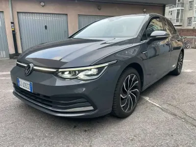 Usata VW Golf VIII Style 131 CV (96 kW) 2022 Grigio Berlina