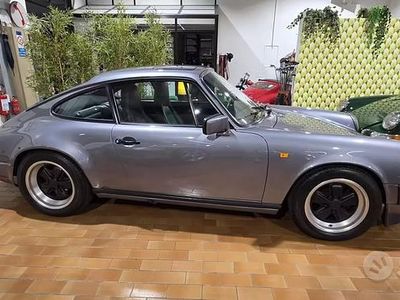 Usata Porsche 911 231 CV (169 kW) 1986 Grigio Coupé