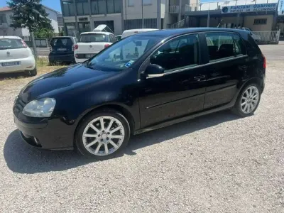 Usata VW Golf IV Sportline 140 CV (102 kW) 2006 Nero Berlina