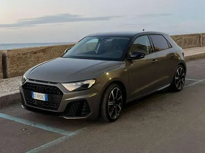 Usata Audi A1 Sportback Competition 150 CV (110 kW) 2024 Grigio Utilitaria