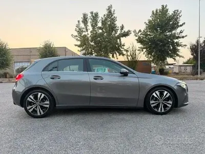 Usata Mercedes A180 Executive 116 CV (85 kW) 2019 Grigio Berlina