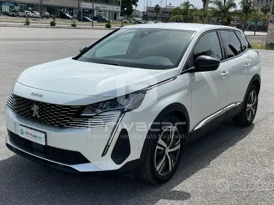 Usata Peugeot 3008 Allure 131 CV (96 kW) 2022 Bianco SUV