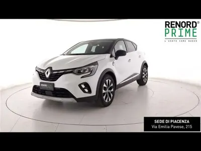 Usata Renault Captur Techno 145 CV (106 kW) 2023 Bianco SUV
