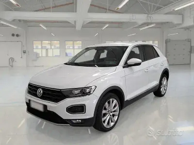 Usata VW T-Roc Advance 149 CV (109 kW) 2020 Bianco SUV