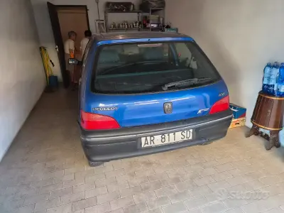 Usata Peugeot 106 50 CV (36 kW) 1997 Bluazzurro Utilitaria