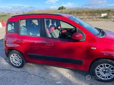 Usata Fiat Panda Active 69 CV (50 kW) 2012 Rosso Utilitaria