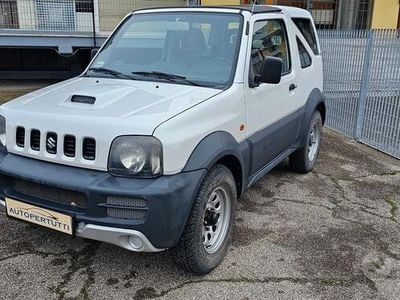 Usata Suzuki Jimny 86 CV (63 kW) 2009 Bianco SUV