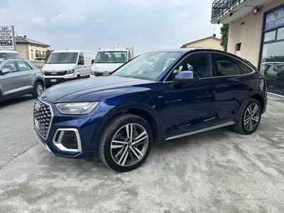 Begagnad Audi Q5 S-Line 204 HK (150 kW) 2022 Blå SUV