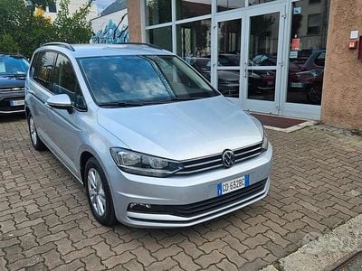 Usata VW Touran 115 CV (84 kW) 2020 Argento Monovolume