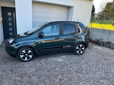 Usata Fiat Panda Cross Cross 69 CV (50 kW) 2025 Verde Utilitaria