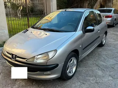 Usata Peugeot 206 60 CV (44 kW) 2000 Berlina