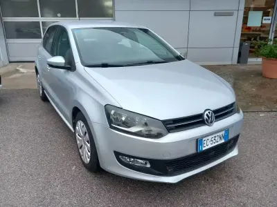 Usata VW Polo Comfortline 90 CV (66 kW) 2010 Grigio Berlina