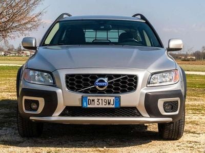 Usata Volvo XC70 Momentum 185 CV (136 kW) 2008 Argento Station wagon