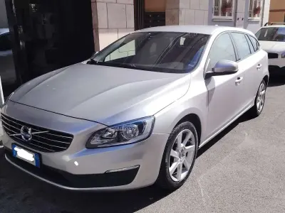 Usata Volvo V60 Business Edition 114 CV (83 kW) 2015 Station wagon