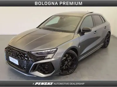 Usata Audi RS3 Ambiente 400 CV (294 kW) 2024 Grigio Berlina