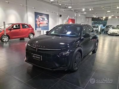 Usata Lancia Ypsilon 101 CV (74 kW) 2025 Nero Utilitaria