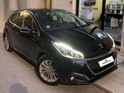 Nero Usata 2018 Peugeot 208 Allure Utilitaria | 8900 € (Buon prezzo)