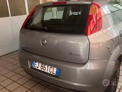 Usata Fiat Grande Punto S 69 CV (50 kW) 2011 Blu Utilitaria