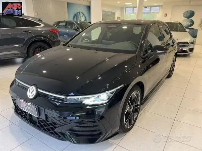 Usata VW Golf VIII R-line Plus 150 CV (110 kW) 2025 Nero Berlina