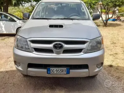 Usata Toyota HiLux 120 CV (88 kW) 2007 Grigio Pick-up