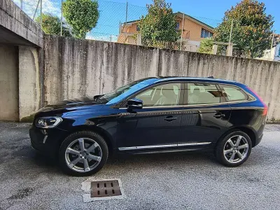 Usata Volvo XC60 Summum 181 CV (133 kW) 2014 Nero SUV