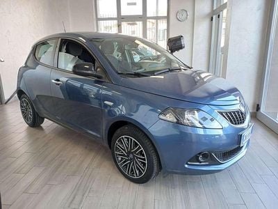 Usata Lancia Ypsilon Gold 69 CV (50 kW) 2023 Blu Utilitaria
