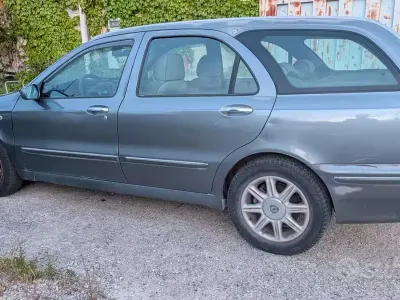 Usata Lancia Lybra 131 CV (96 kW) 2000 Grigio Station wagon