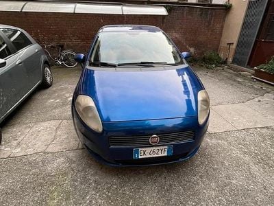 Usata Fiat Grande Punto 90 CV (66 kW) 2012 Blu Utilitaria