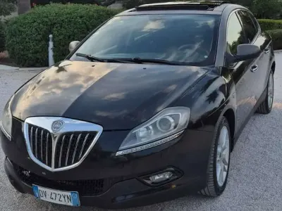 Usata Lancia Delta Platinum 165 CV (121 kW) 2009 Nero Utilitaria