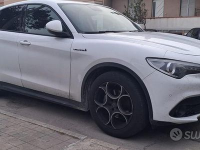 Usata Alfa Romeo Stelvio Veloce 180 CV (132 kW) 2017 Bianco SUV
