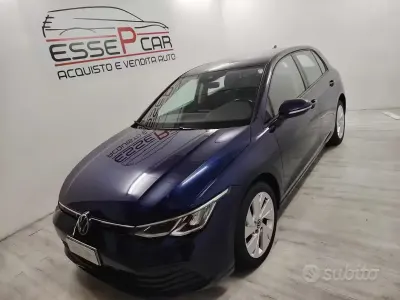 Usata VW Golf VIII Executive 150 CV (110 kW) 2020 Blu Berlina