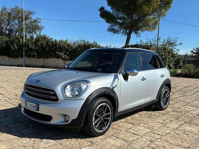Usata Mini Cooper D Countryman Business 111 CV (81 kW) 2015 Argento SUV