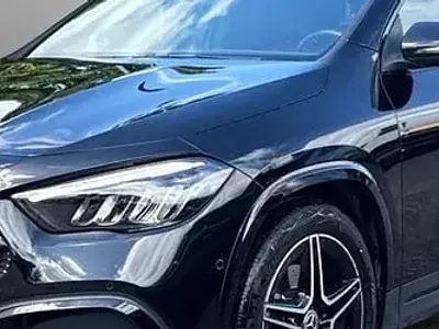 Usata Mercedes GLA200 Premium 150 CV (110 kW) 2023 Blu SUV
