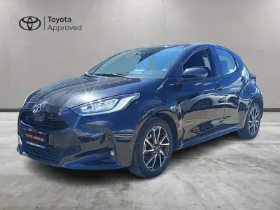 Begagnad Toyota Yaris Hybrid