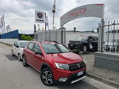 Gebraucht Dacia Sandero Comfort 95 PS (69 kW) 2018 Weiß Limousine