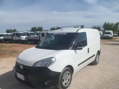Usata Fiat Doblò 90 CV (66 kW) 2017 Bianco Monovolume