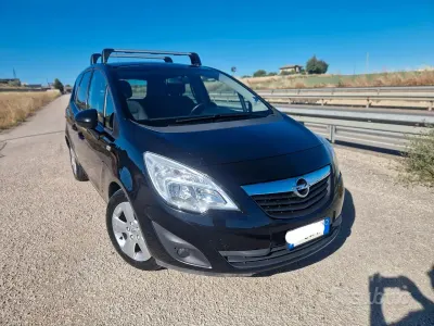 Usata Opel Meriva Cosmo 95 CV (69 kW) 2012 Nero Monovolume