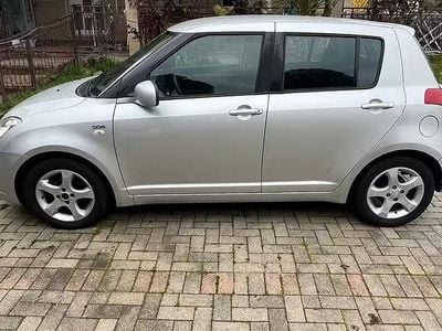 Usata Suzuki Swift 70 CV (51 kW) 2007 Grigio Utilitaria